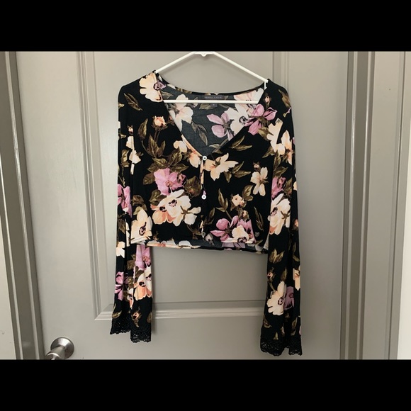 Kendall and Kylie Floral Cropped Top - Picture 1 of 4